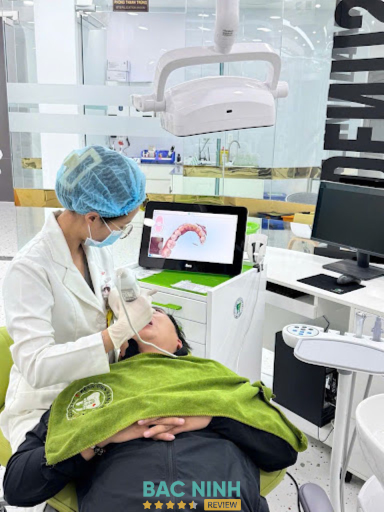 Bệnh Viện Răng Hàm Mặt Sài Gòn phối hợp kế hoạch chỉnh nha và phục hình Implant