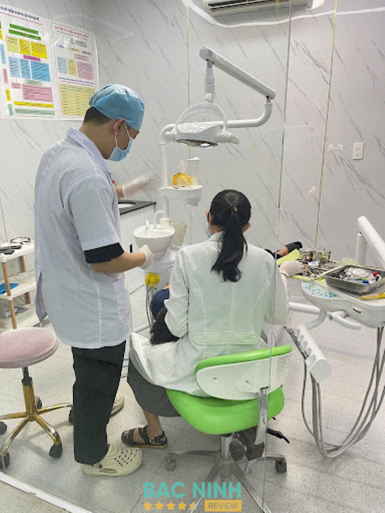 Nha Khoa Đăng Lưu trao đổi rõ chi phí niềng răng, hỗ trợ thanh toán trả góp